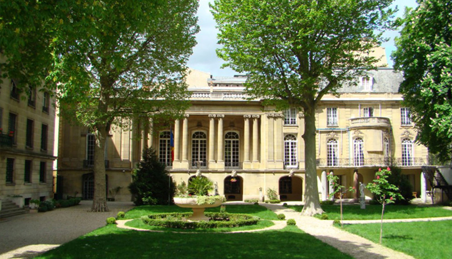 #Franța: În vizită la Palatul Béhague, Ambasada României în Franța